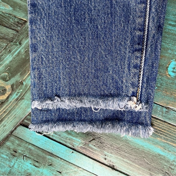 Levi's Wedgie Jeans Distressed Button Fly Raw Hem Size 26 - Picture 11 of 14